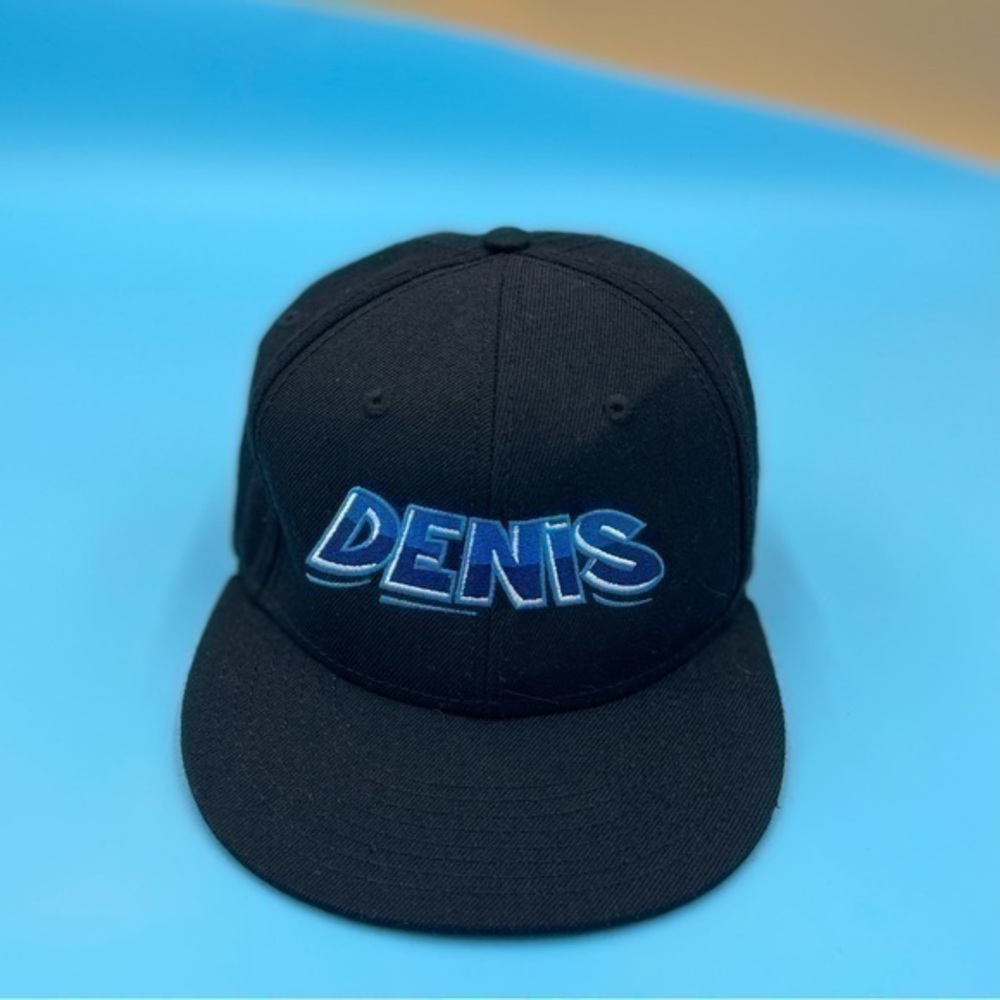 OTTO Denis Embroidered Snapback Hat